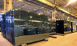 تولید شیشه با قابلیت صرف جویی در مصرف انرژی ابتکاری از شیشه قزوین